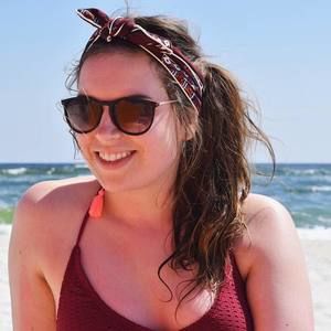 Meet your Posher, Claire